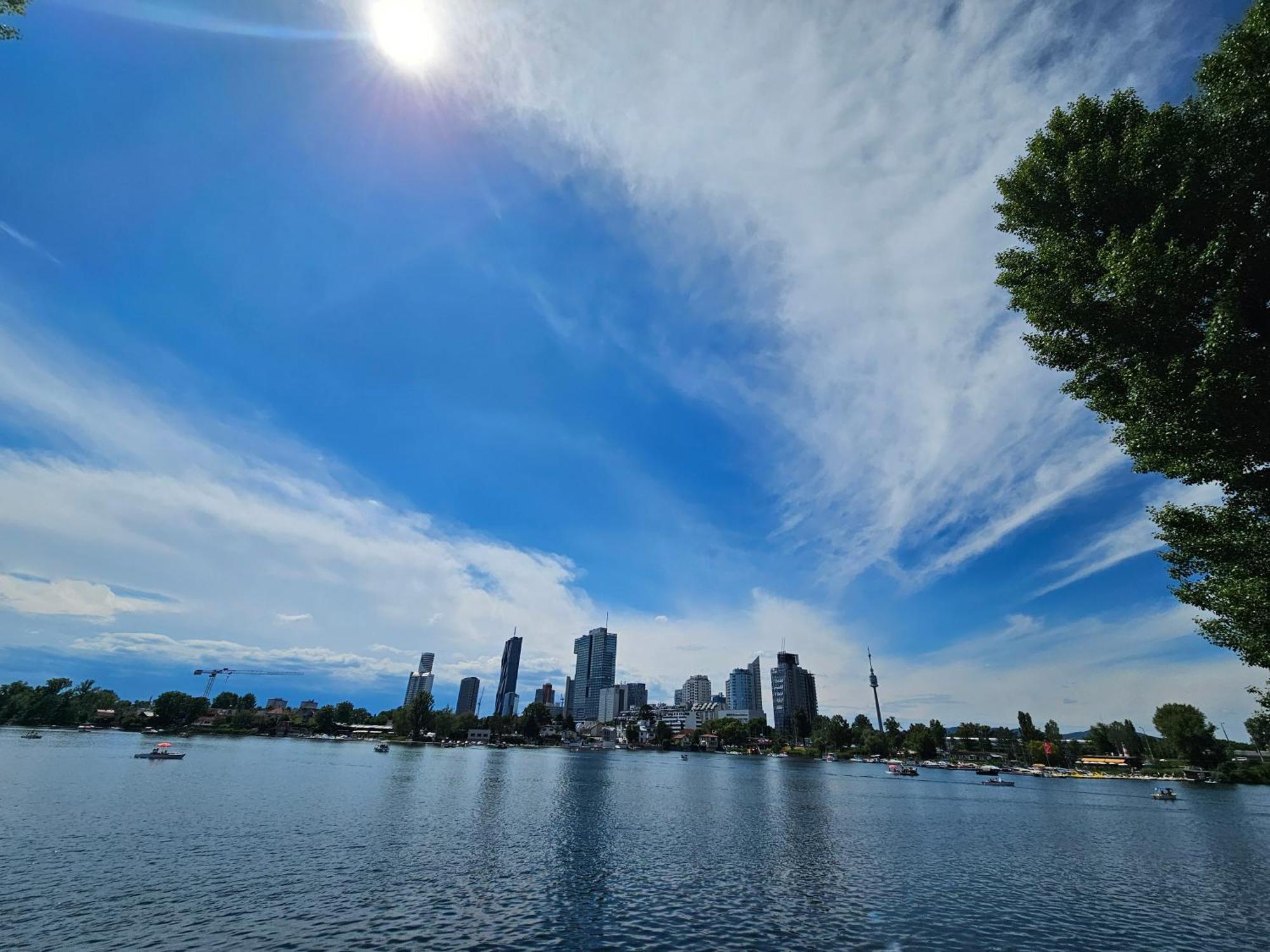 Yuki'S Place - Un-Vic, Danube Beach And Subway Near To Downtown Wien Exteriör bild