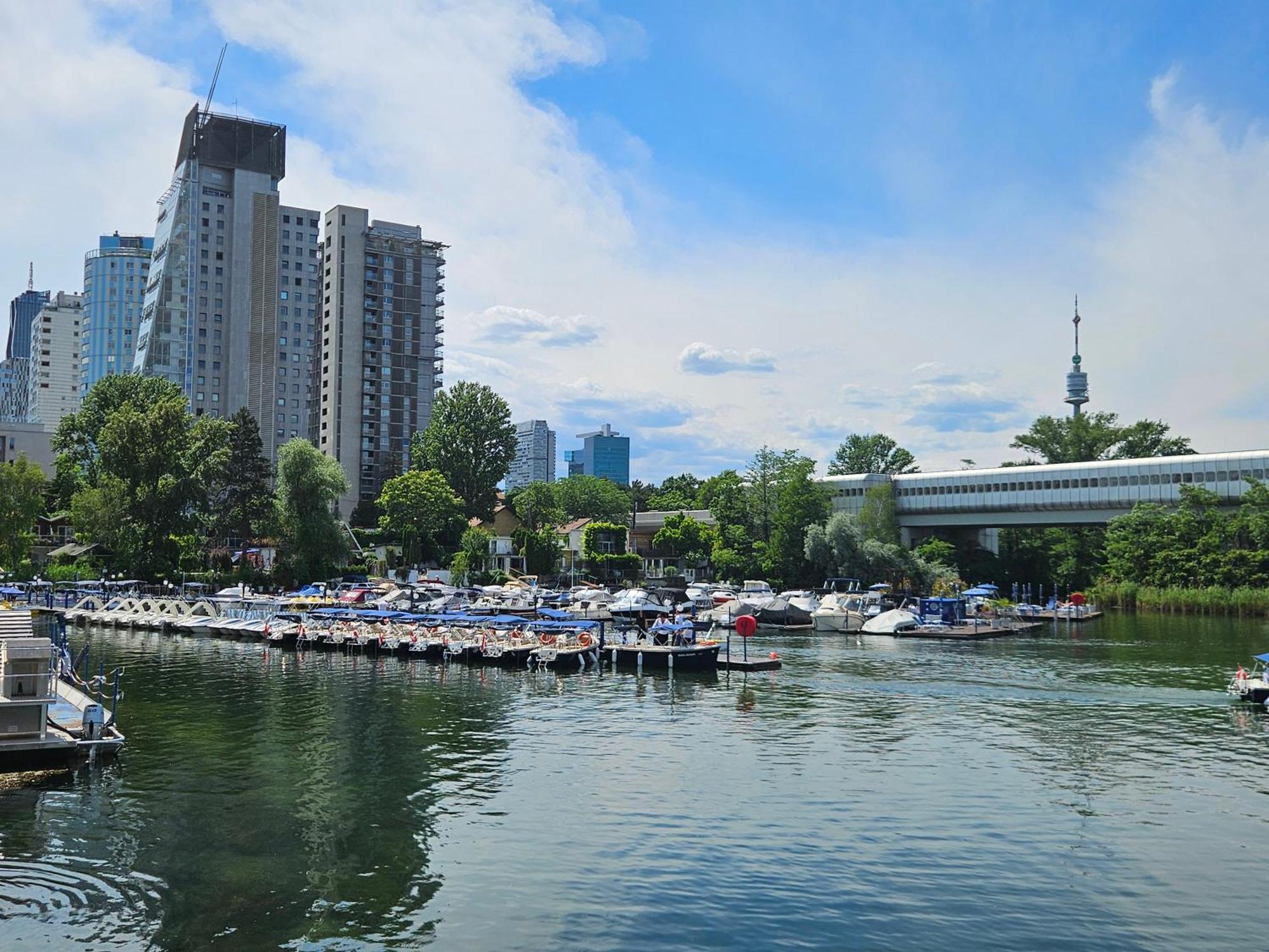 Yuki'S Place - Un-Vic, Danube Beach And Subway Near To Downtown Wien Exteriör bild
